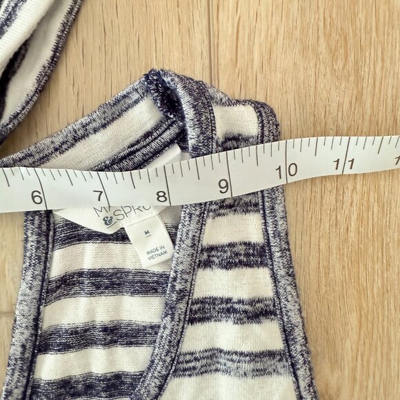 ⚓ Market & Spruce Navy Stripe Tank Top – Size Medium 🐚 - Picture 8 of 10